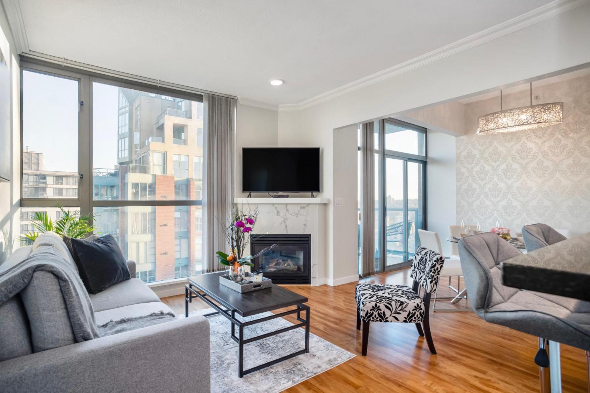 Yaletown Gem Located In The Heart Of Downtown Apartment *