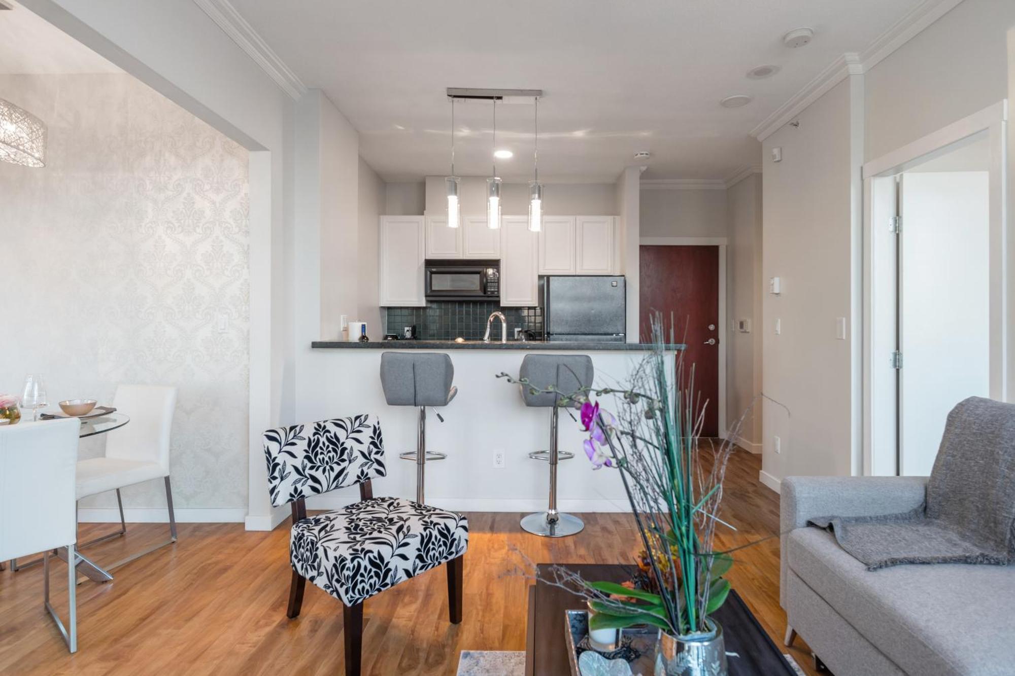 Apartment Yaletown Gem Located In The Heart Of Downtown