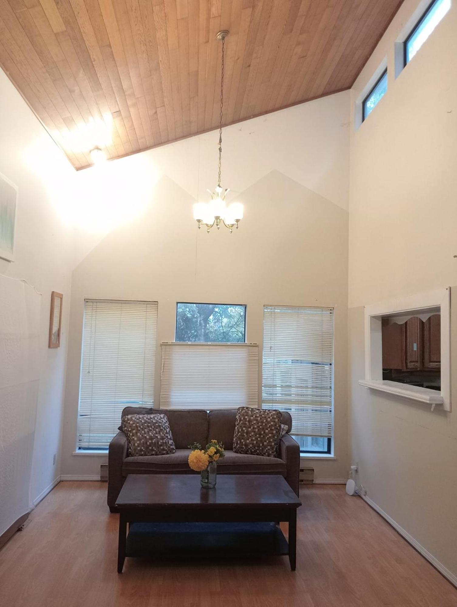 Homestay Cedar Hills - Metro Vancouver