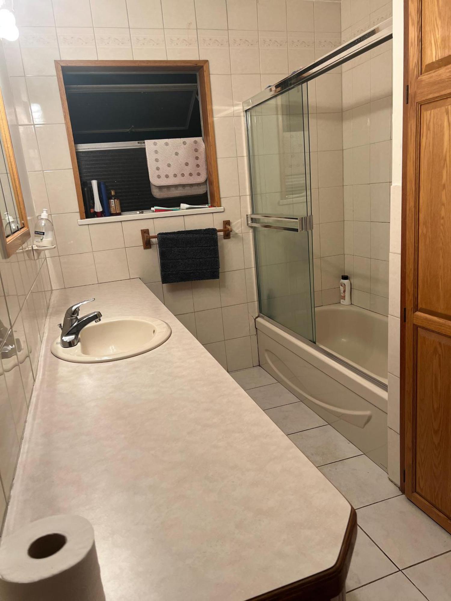 Homestay Guildford - Metro