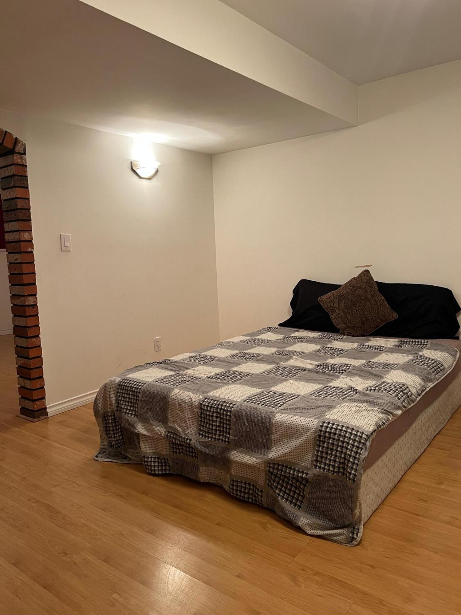 Homestay Guildford - Metro
