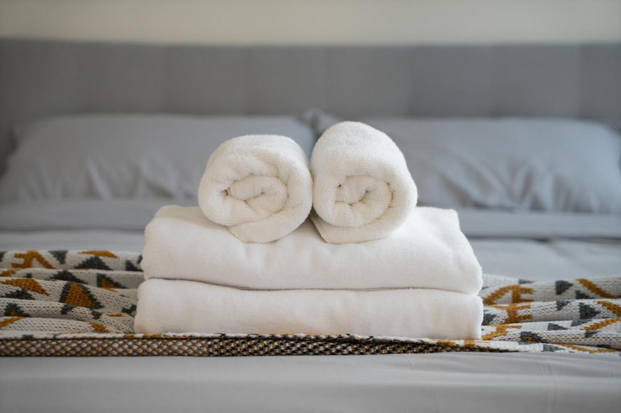 Modern & Cozy In The Heart Of Downtown * Vancouver