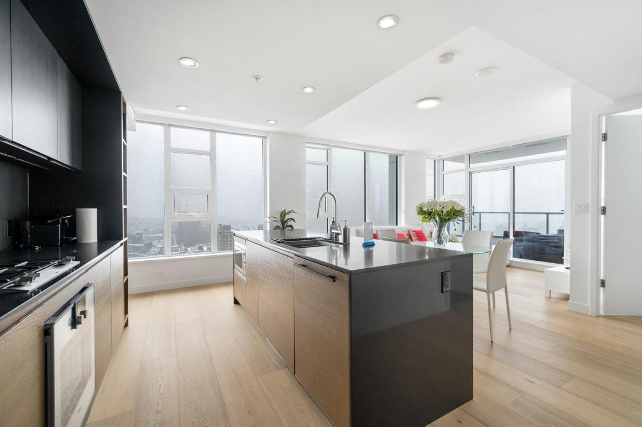Apartment Elegant Luxury & Stunning Views Vancouver