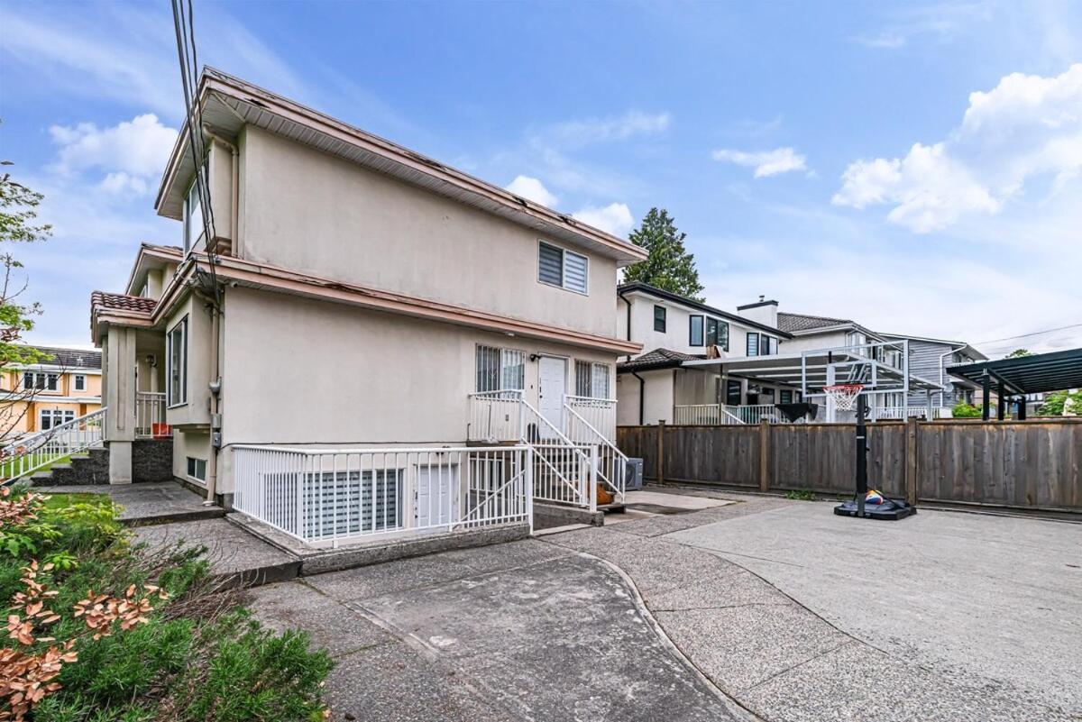 Cozy 2-bedroom Basement In Holiday home Vancouver