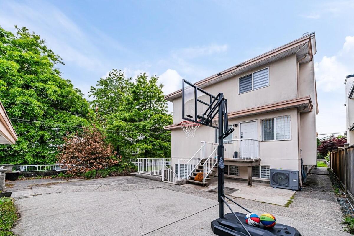 Holiday home Cozy 2-bedroom Basement In Vancouver