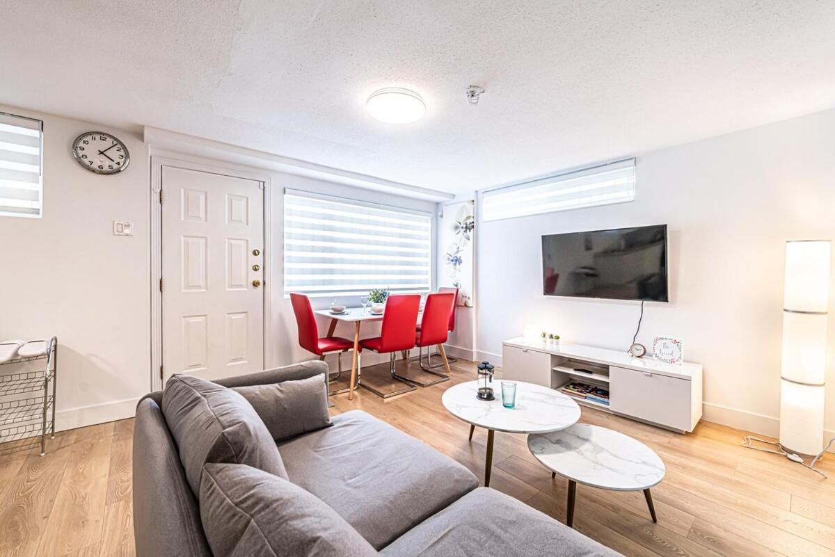 Cozy 2-bedroom Basement In Holiday home