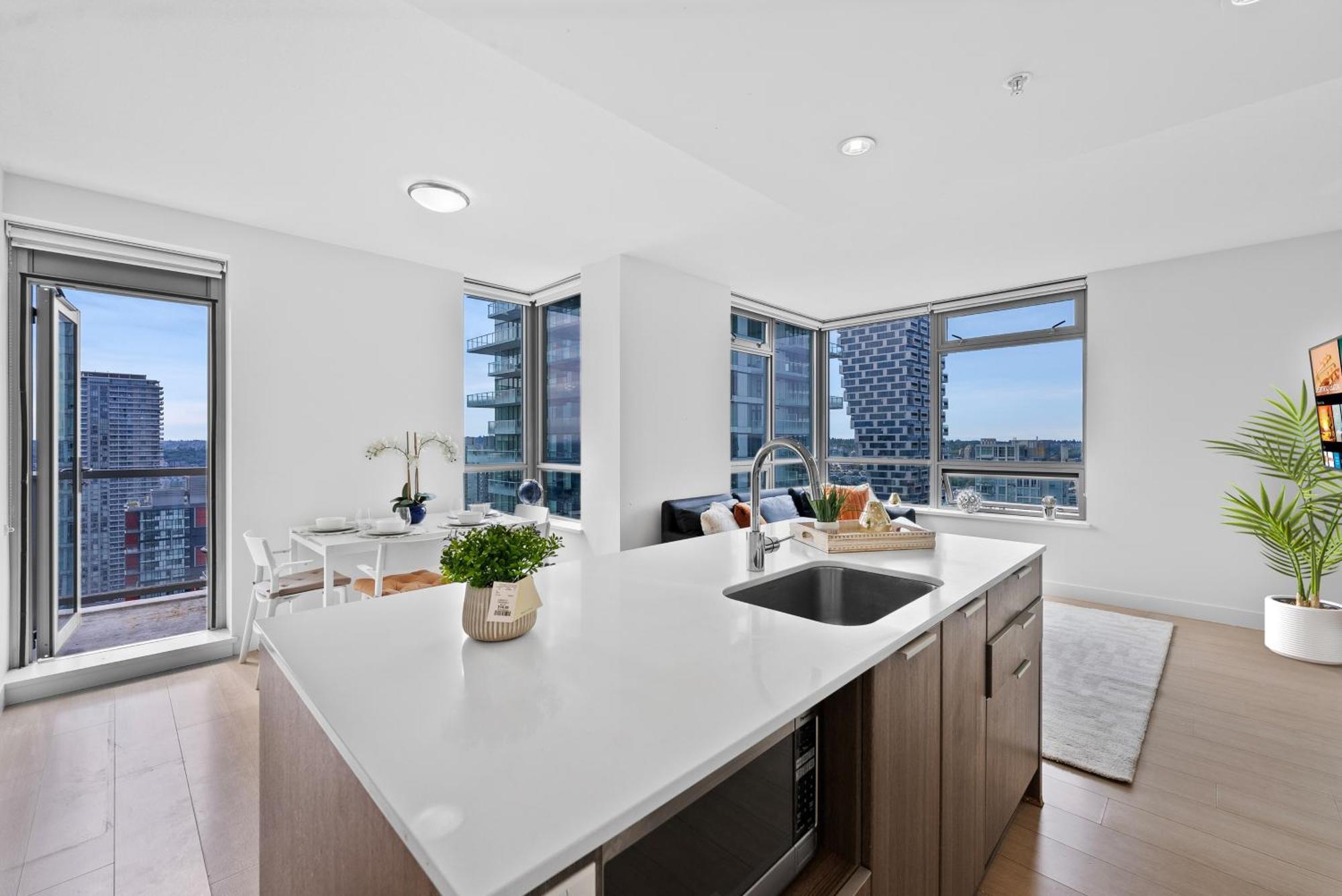 Spectacular Ocean View 2 Bedroom For Rent * Vancouver