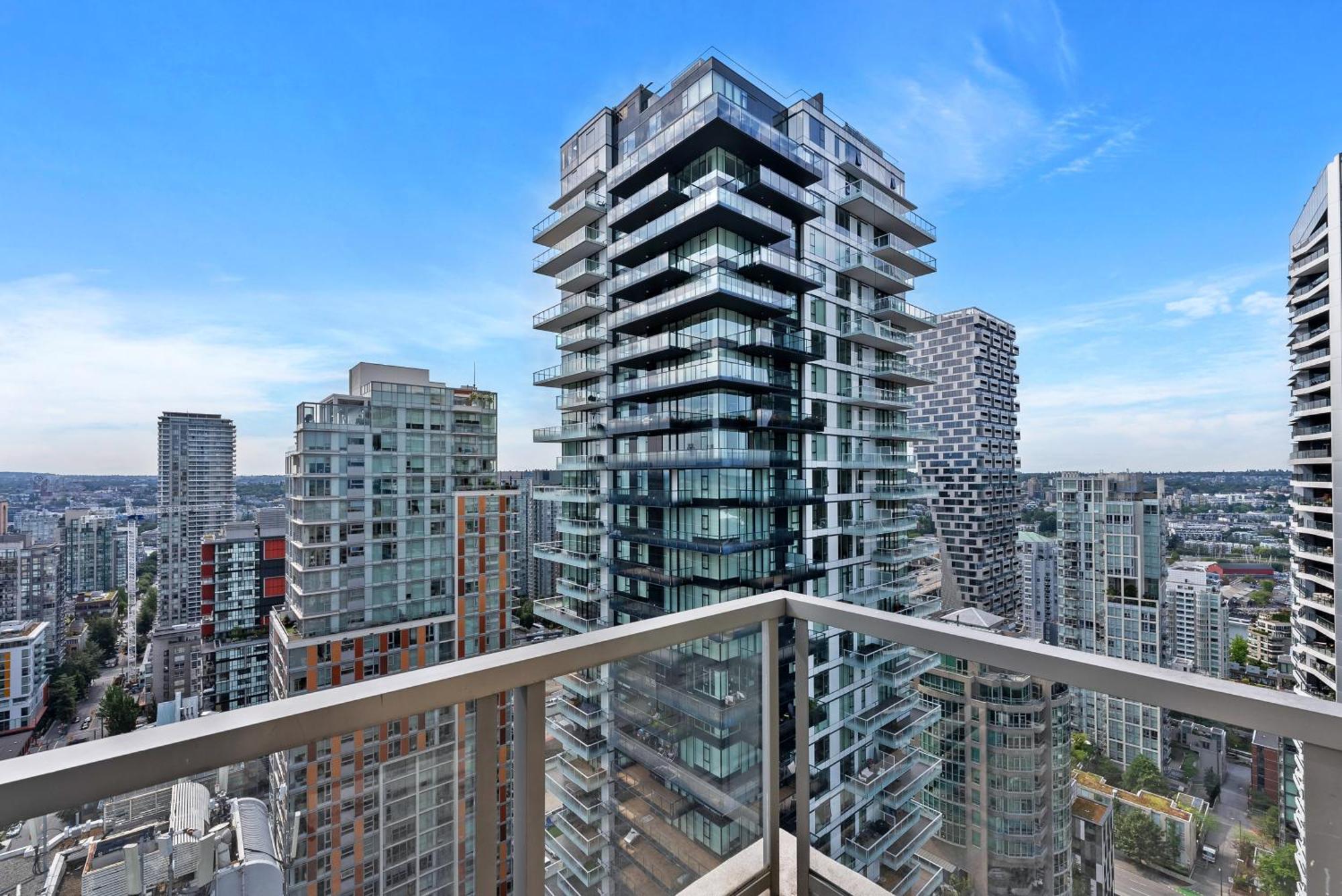 Apartment Spectacular Ocean View 2 Bedroom For Rent