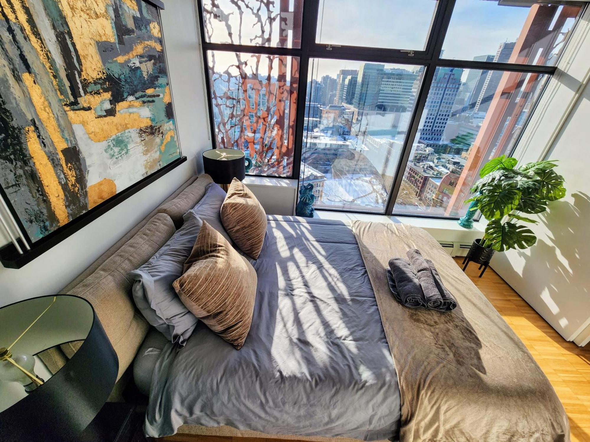 Luxury Downtown * Vancouver
