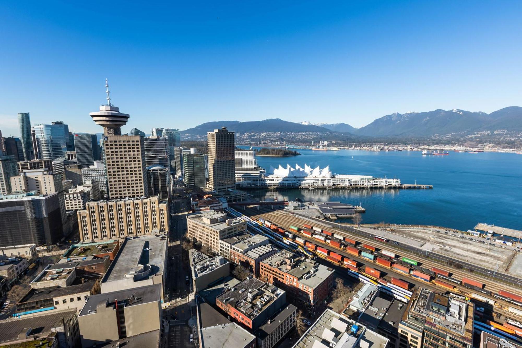 Luxury With Views Apartment Vancouver