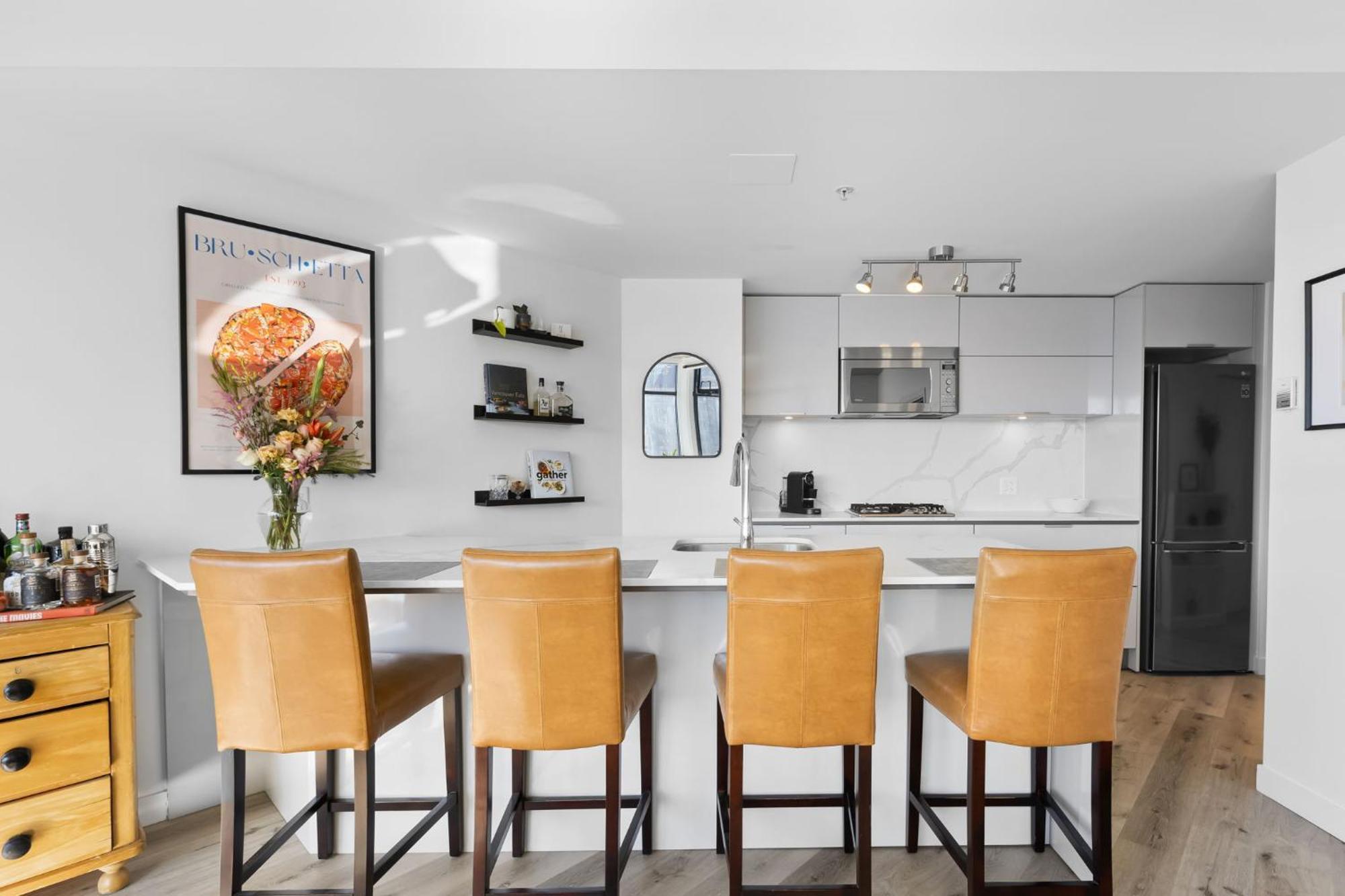 Luxury With Views Apartment *