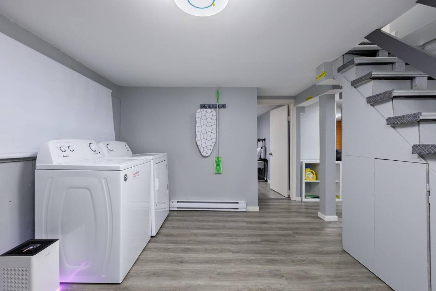 Spacious 4br Retreat Near Yvr And Dt *