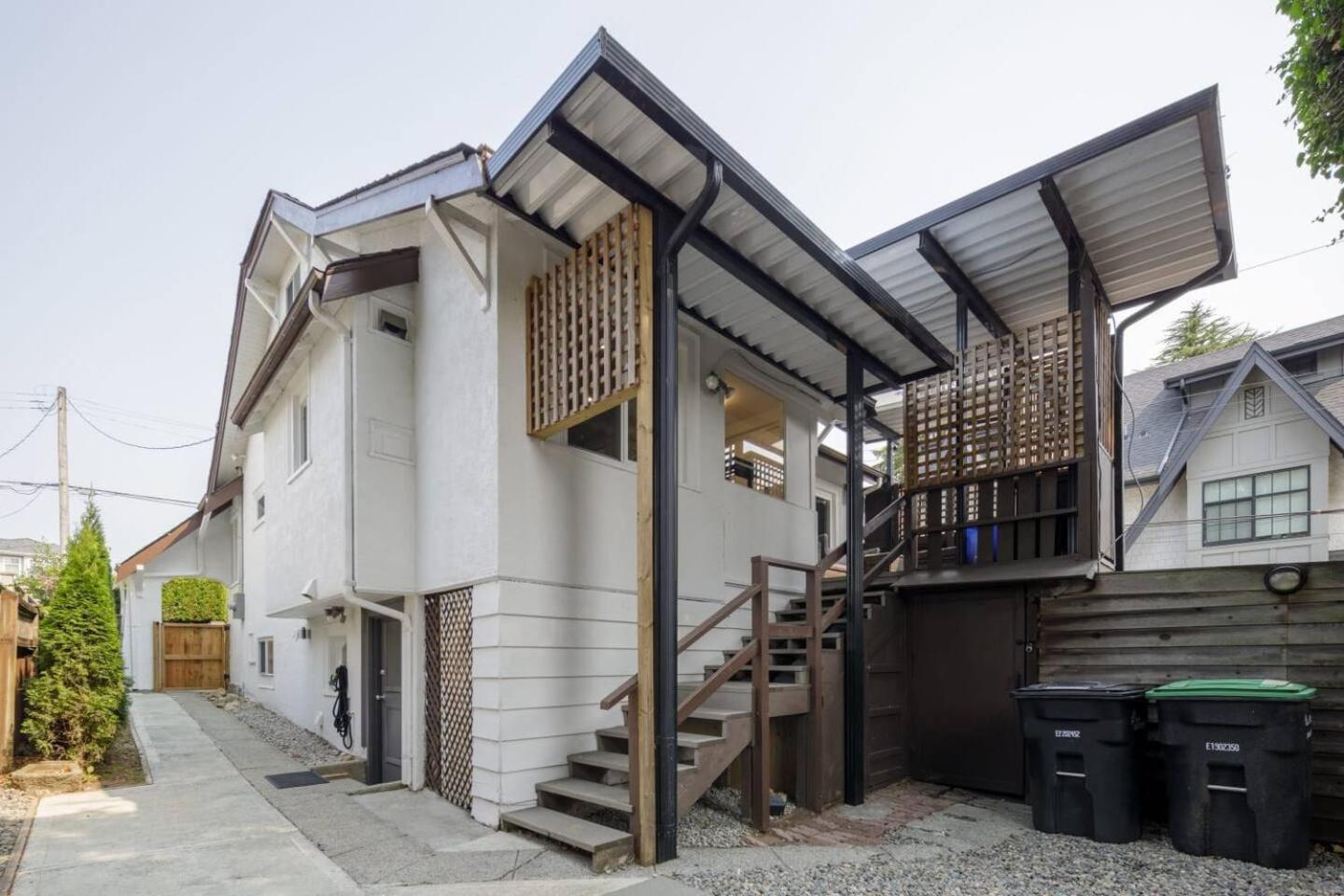 Spacious 4br Retreat Near Yvr And Dt Holiday home