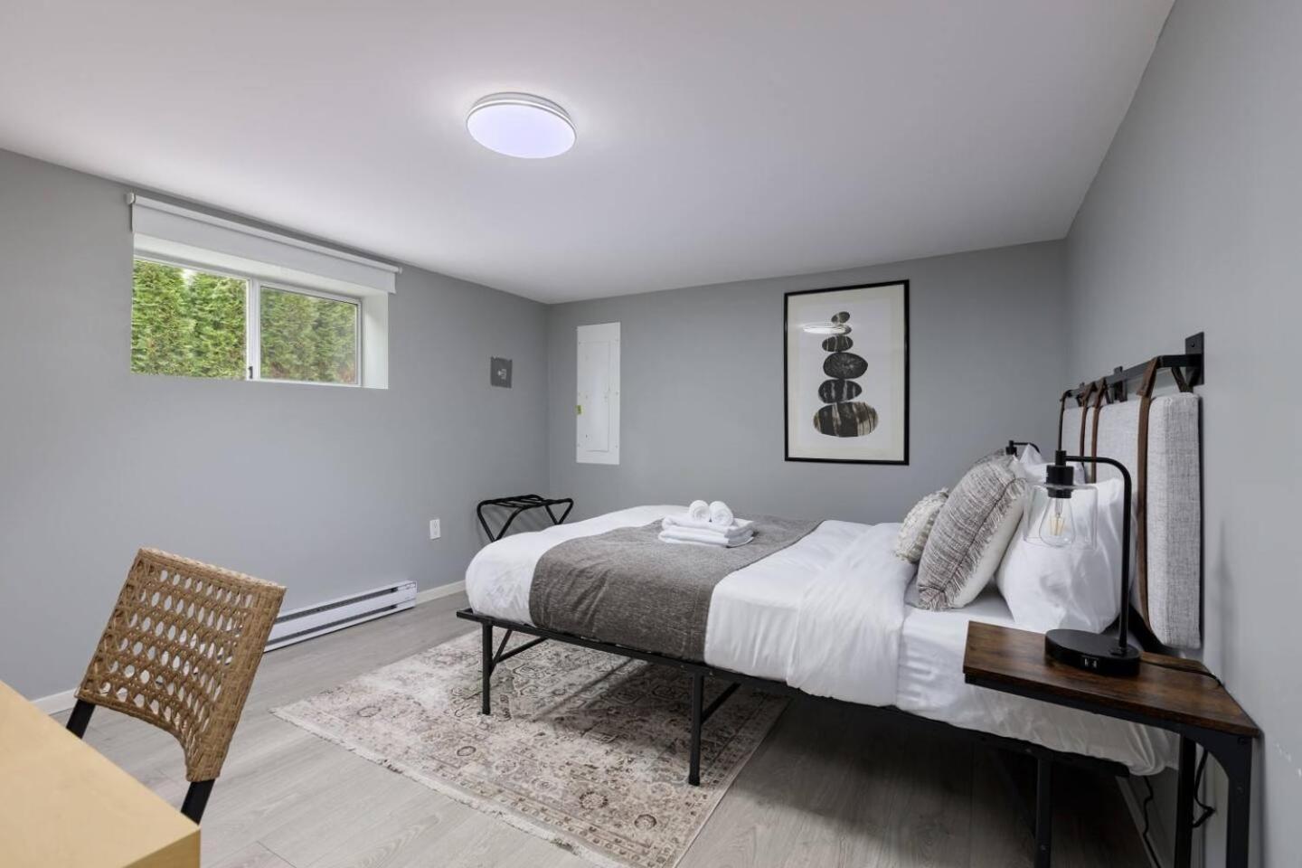 Spacious 4br Retreat Near Yvr And Dt