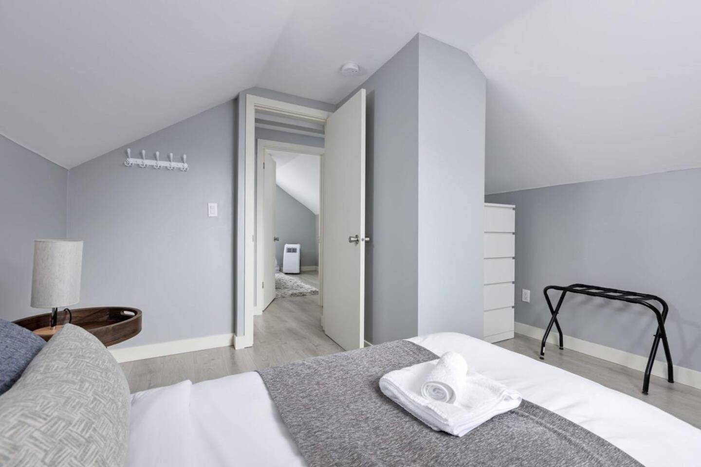 Spacious 4br Retreat Near Yvr And Dt *