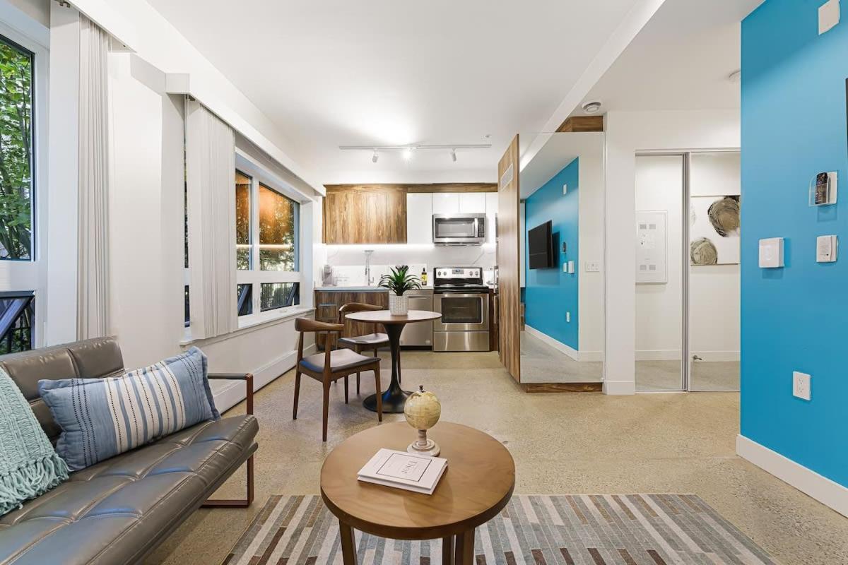 Modern & Cozy Urban Retreat In The Heart Of The Apartment Vancouver