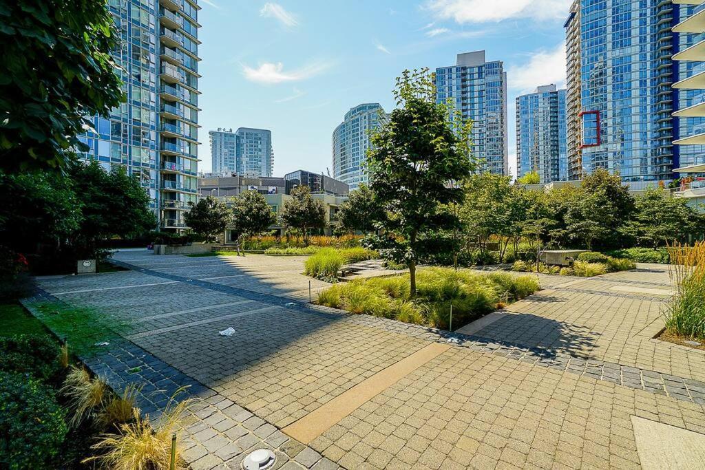 In The Sky With Gorgeous Water Views * Vancouver