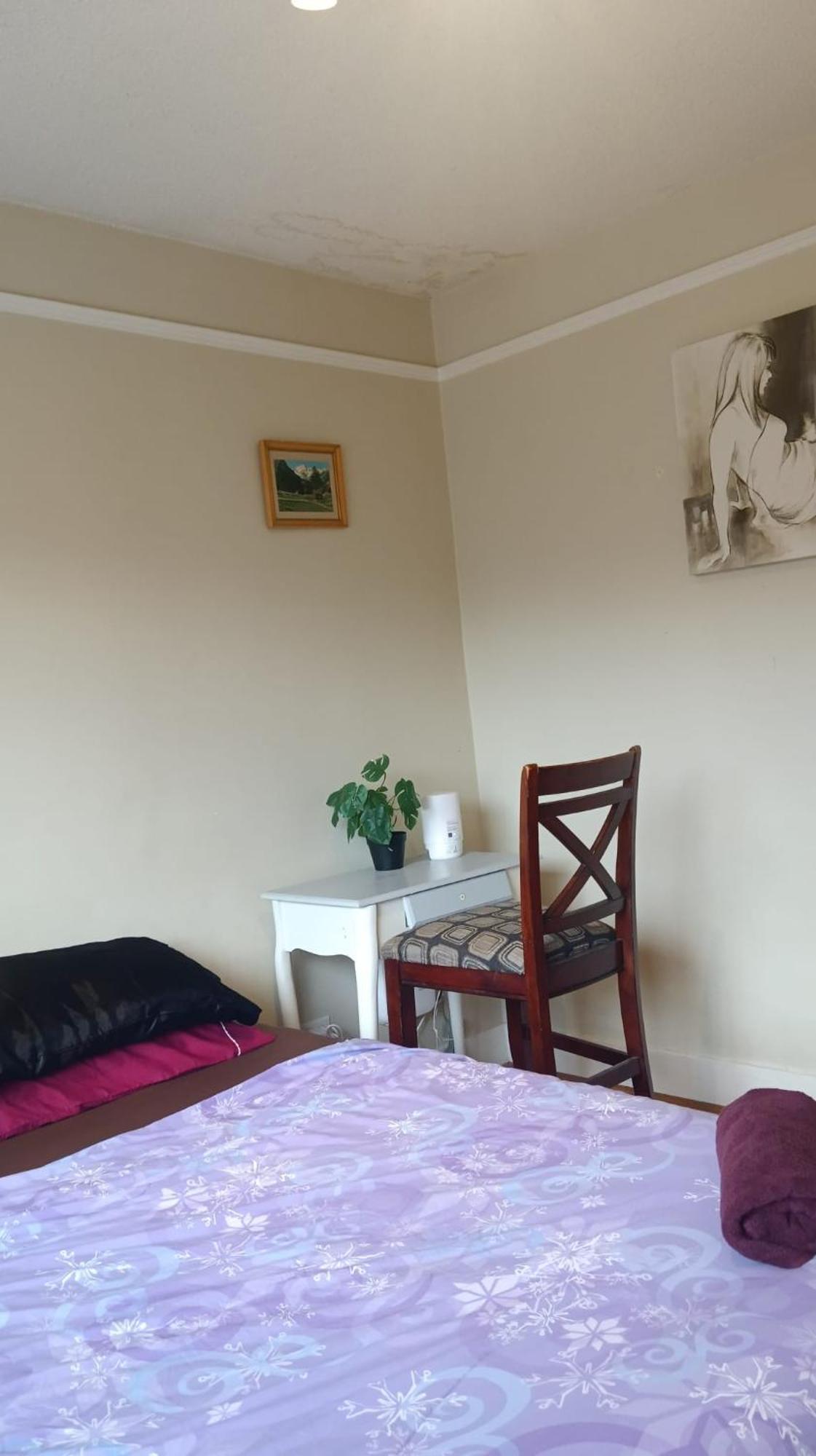 Cozy Room- Near Kits Beach, Downtown & Ubc Vancouver