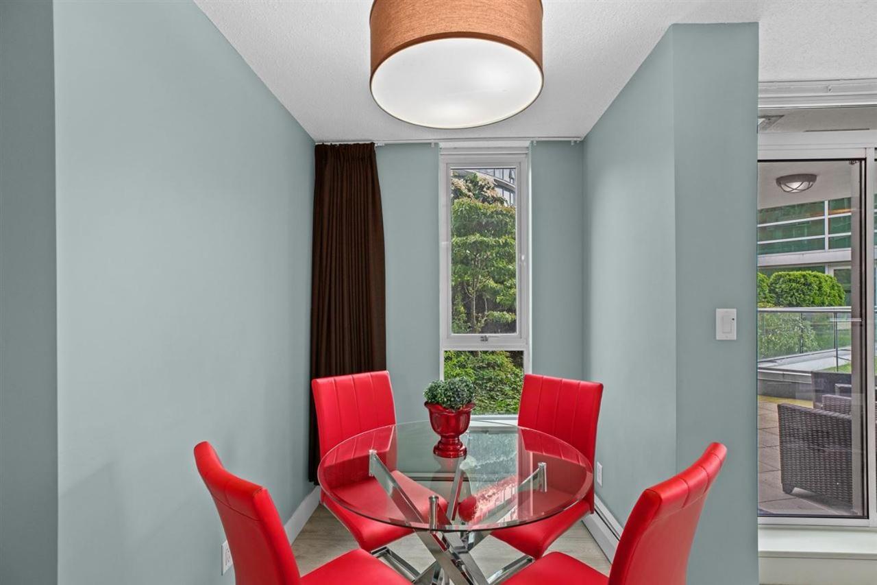 Gorgeous Oasis In The Heart Of Downtown - A Rare Find!