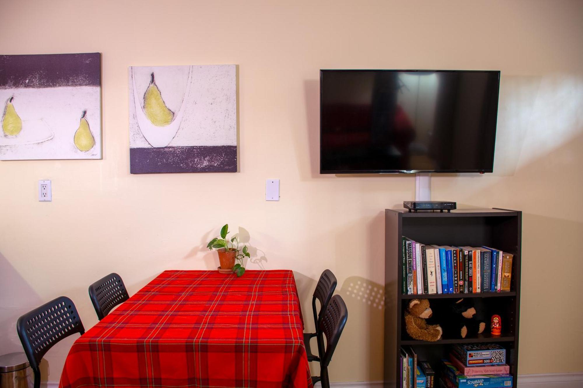 Calm, Cozy, Urban, Family-friendly * Vancouver