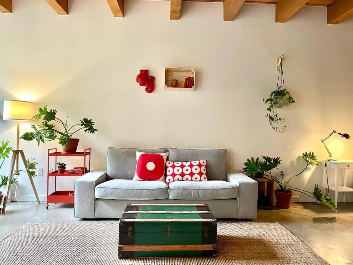 Gastown Loft Apartment Vancouver