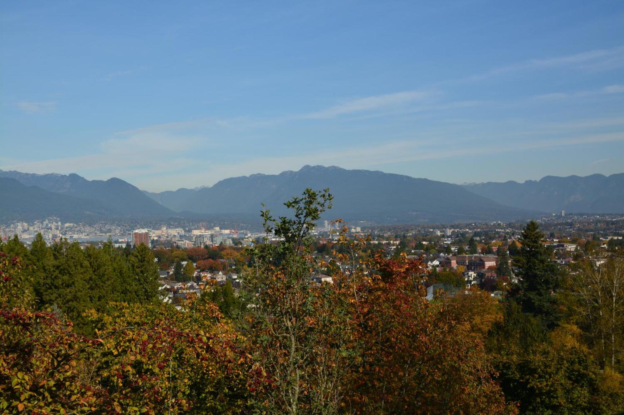 Calm, Cozy, Urban, Family-friendly Apartment Vancouver