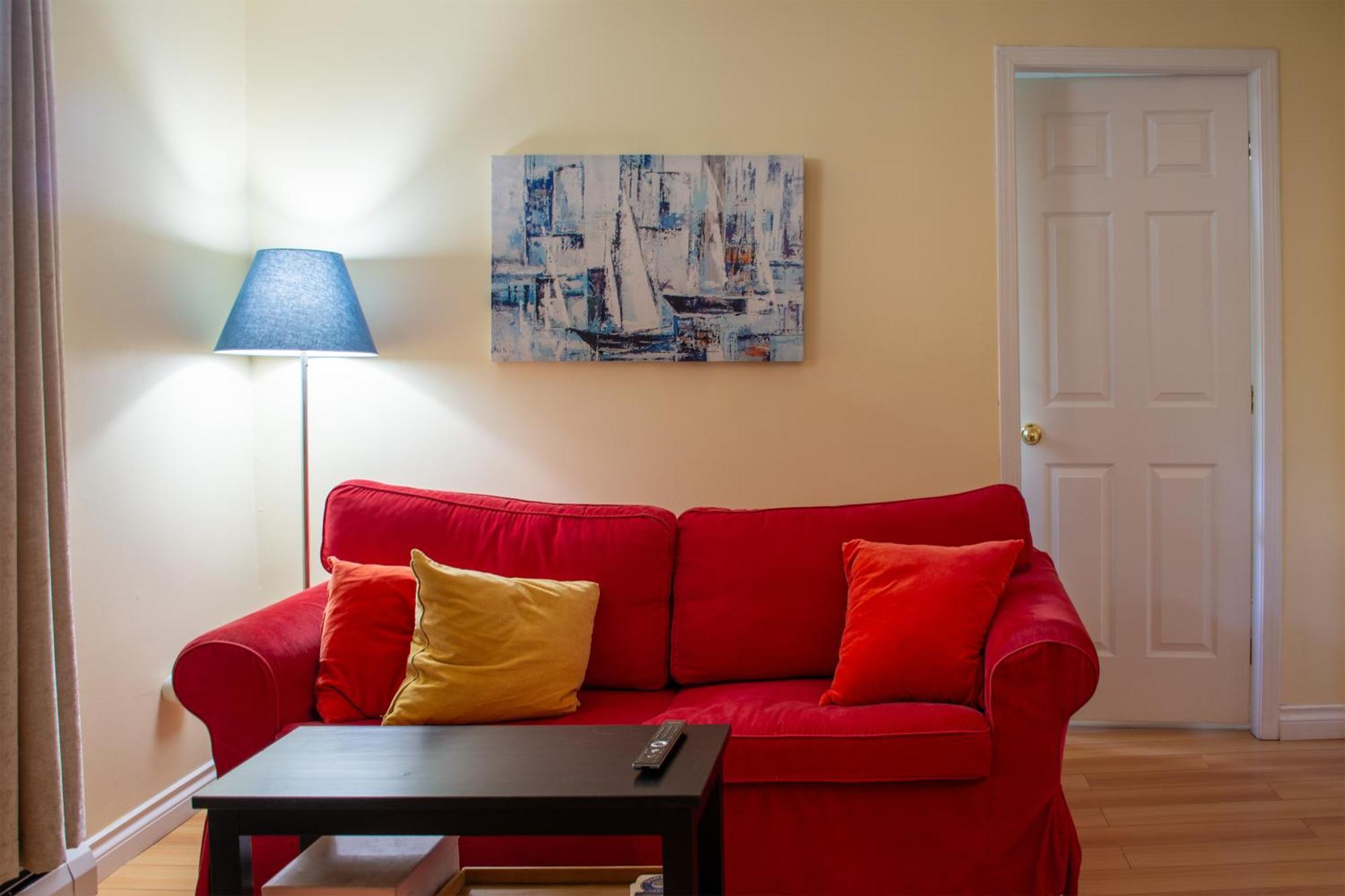 Apartment Calm, Cozy, Urban, Family-friendly *
