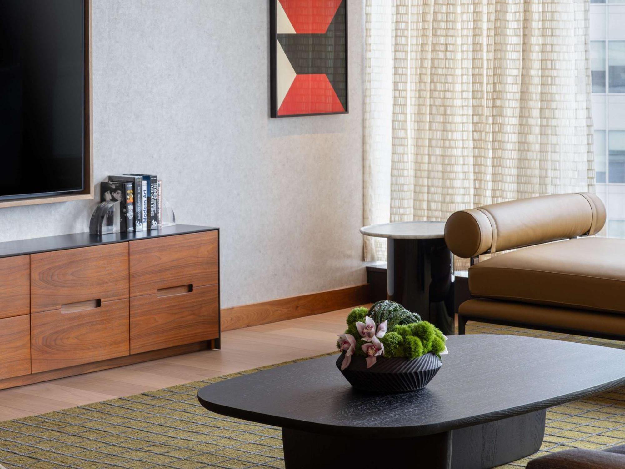 Fairmont Pacific Rim Hotel 5*