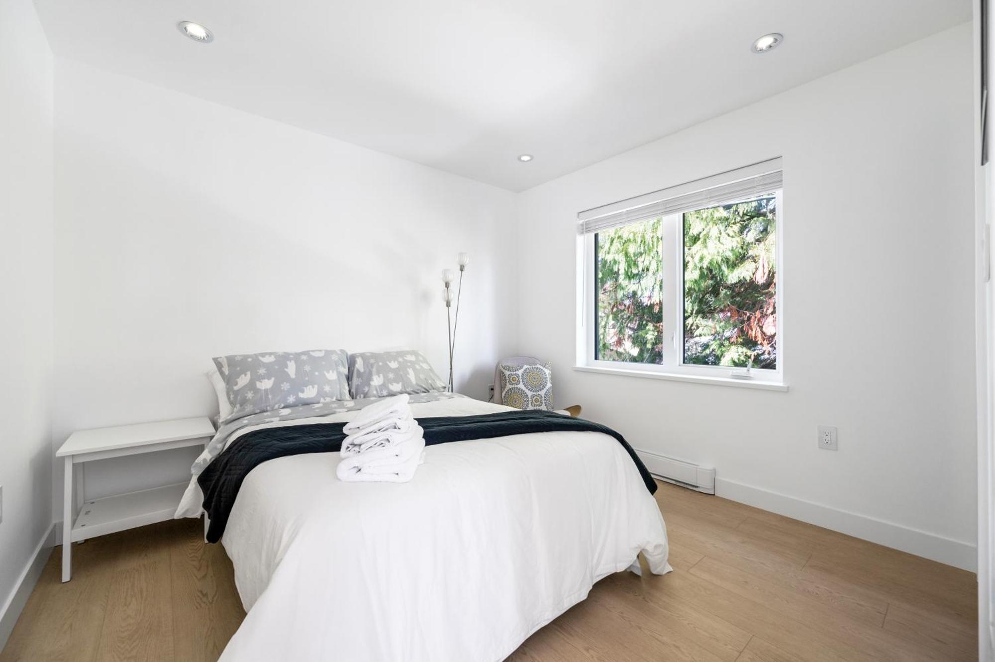 Holiday home Charming 2-bd Retreat In The Heart Of *
