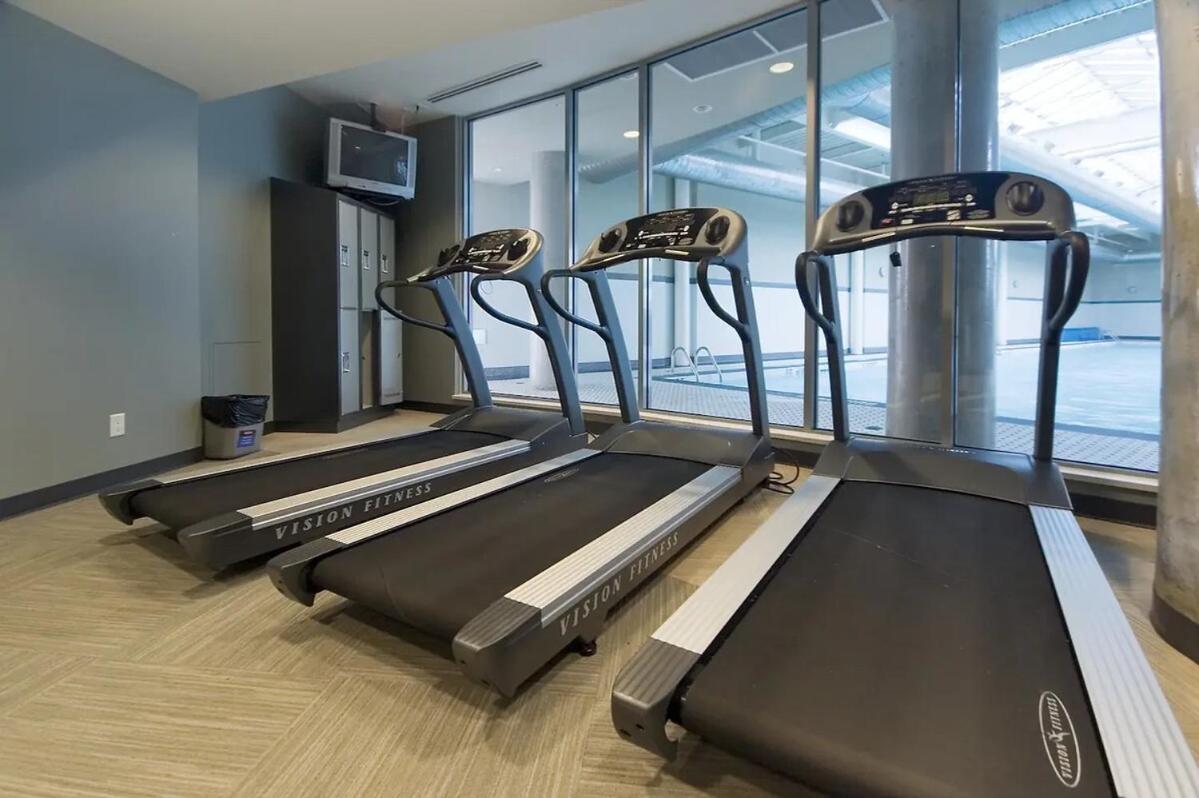 3 Bed Sub Penthouse Ocean And Mountain View Vancouver