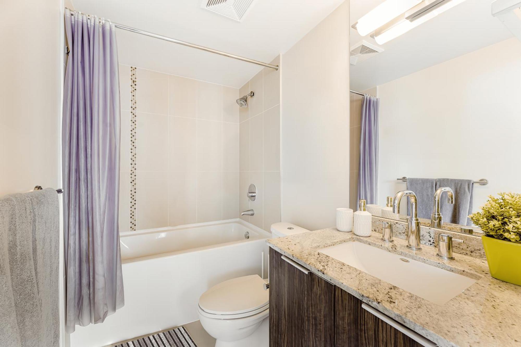 Apartment Urban Living At Its Finest 1br In Yaletown