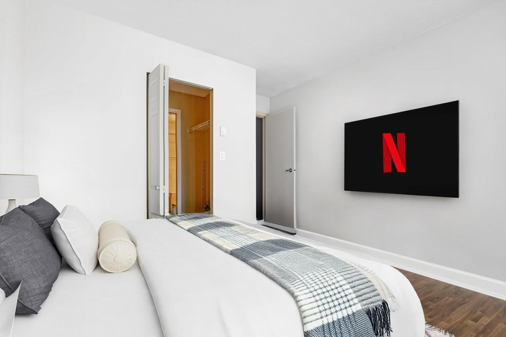 Chic And 2br Next To Yaletown Nightlife *