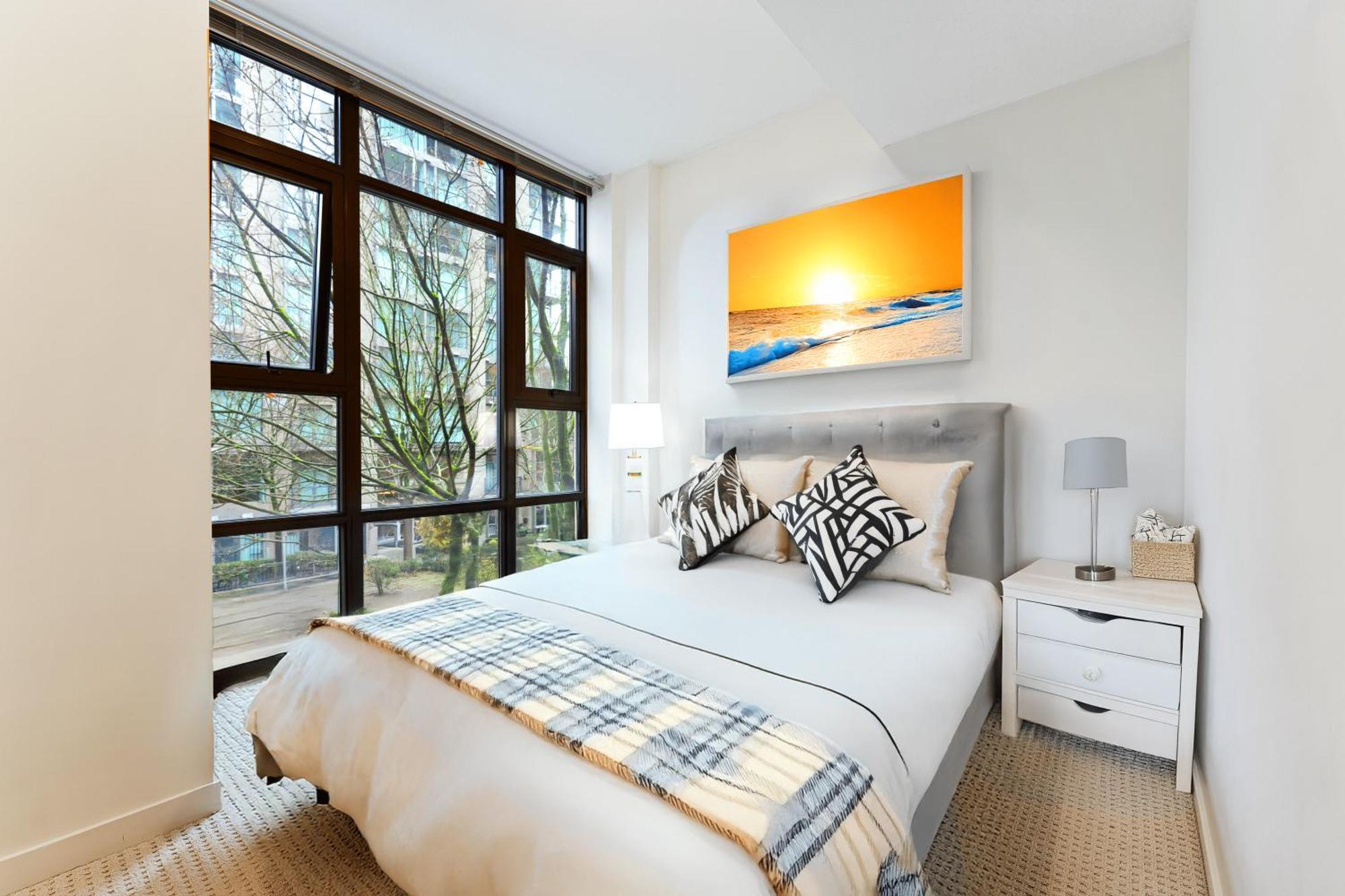 Apartment Luxury 2 Bedroom Townhouse In Yaletown Modern Elegance And Prime Location *