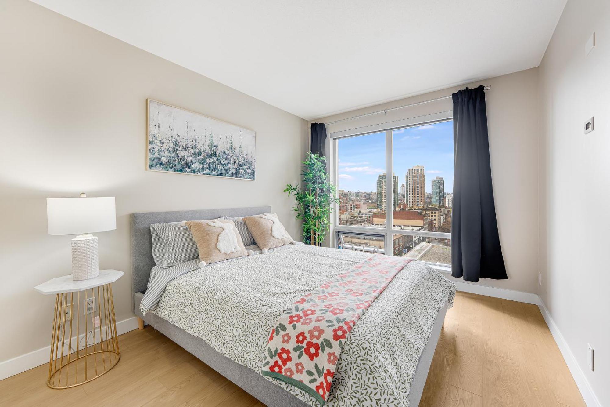 Apartment Panoramic Perfection Designer 2br With Views And Comfort