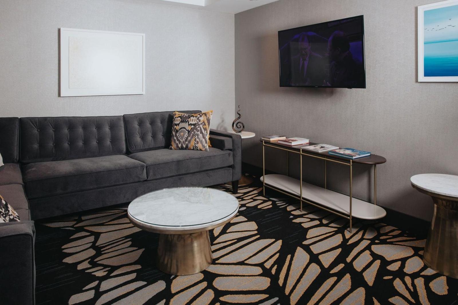 Hotel Exchange 4*