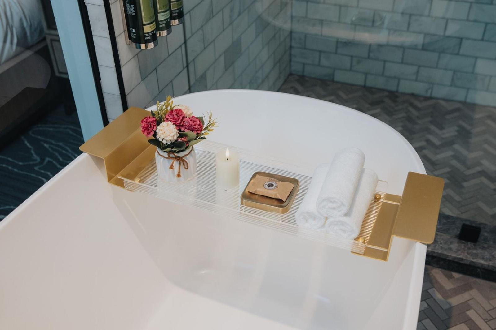 Hotel Exchange Vancouver