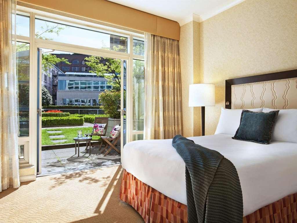 Fairmont Waterfront Hotel Vancouver