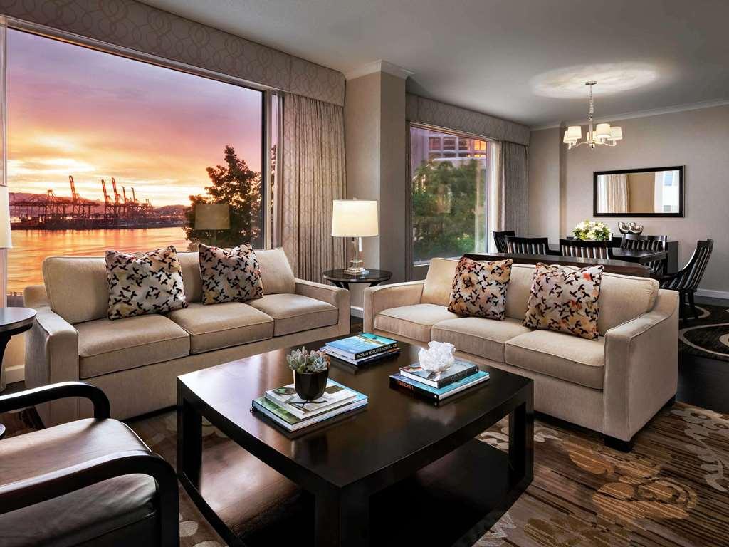 Hotel Fairmont Waterfront 5*