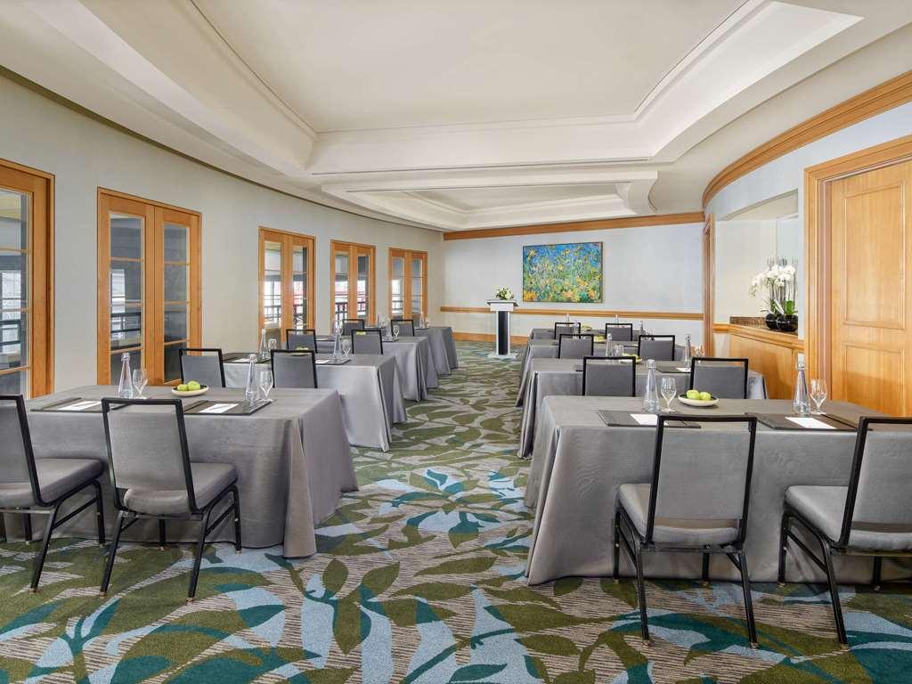 Hotel Fairmont Waterfront 5*