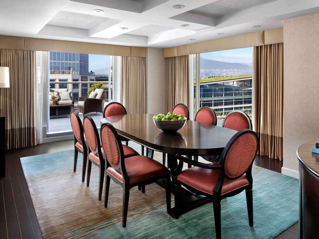 Fairmont Waterfront Hotel Vancouver