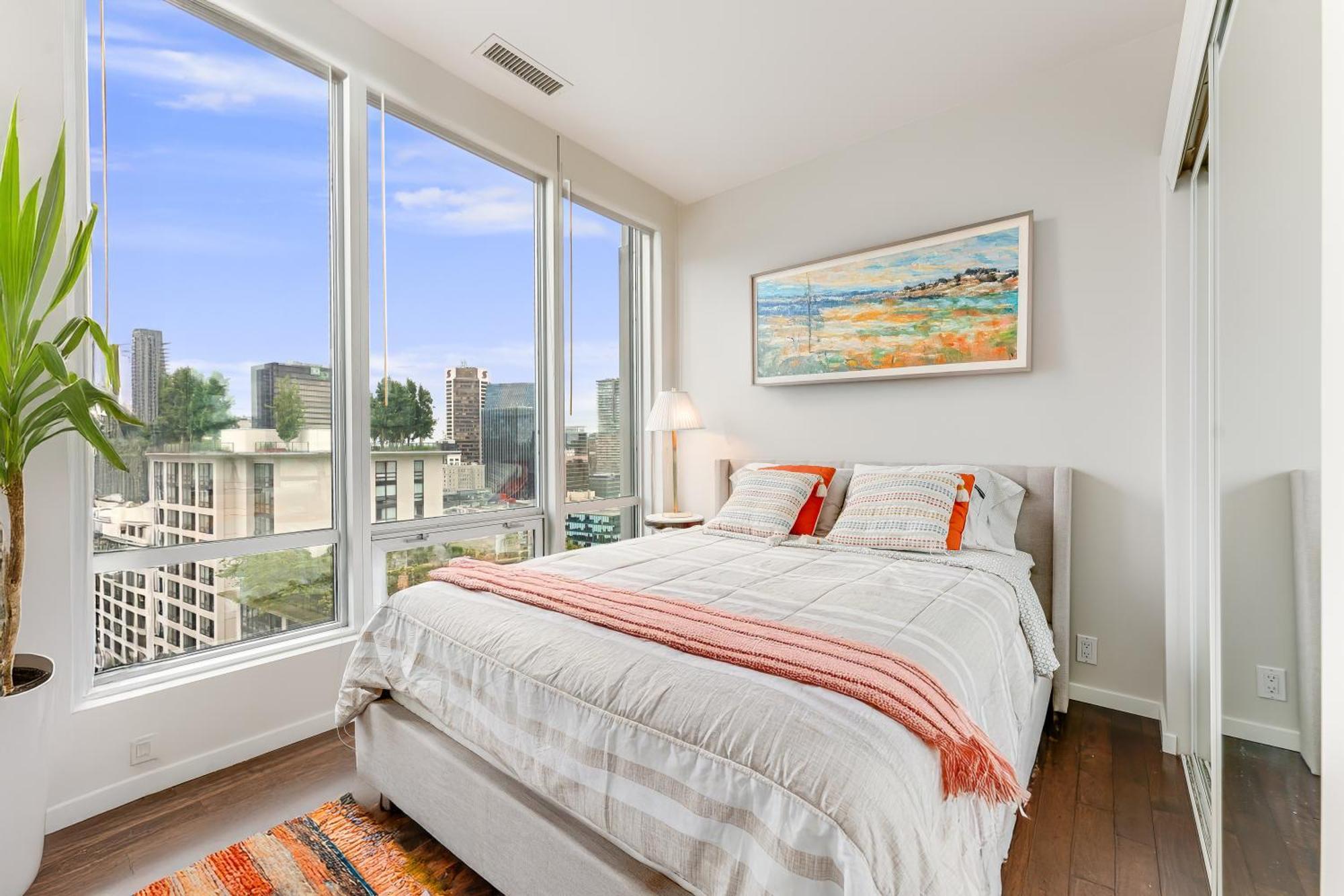 Apartment High Rise 2br With Panoramic Views