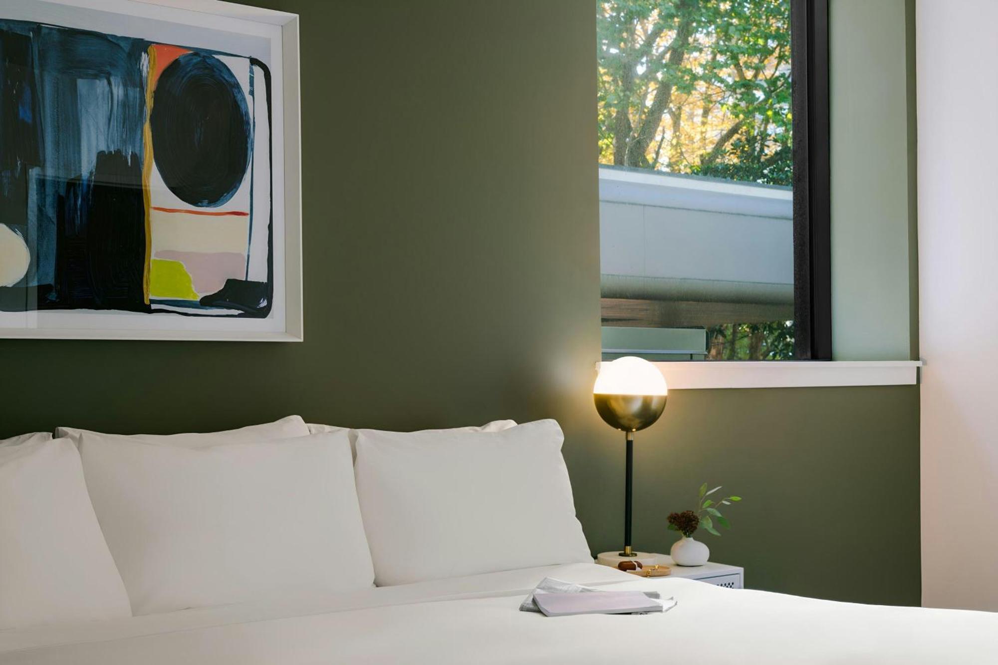 Sonder By Marriott Bonvoy Revival Apartments English Bay 4*