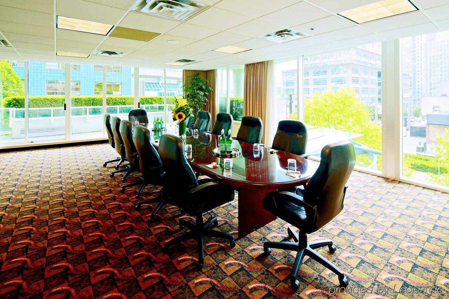 Hampton & Suites, By Hilton - Downtown 3* Vancouver