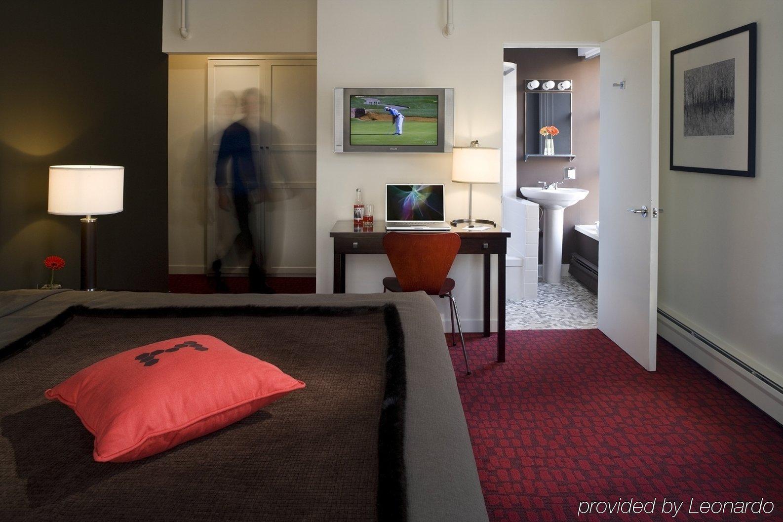 Moda 3* Vancouver