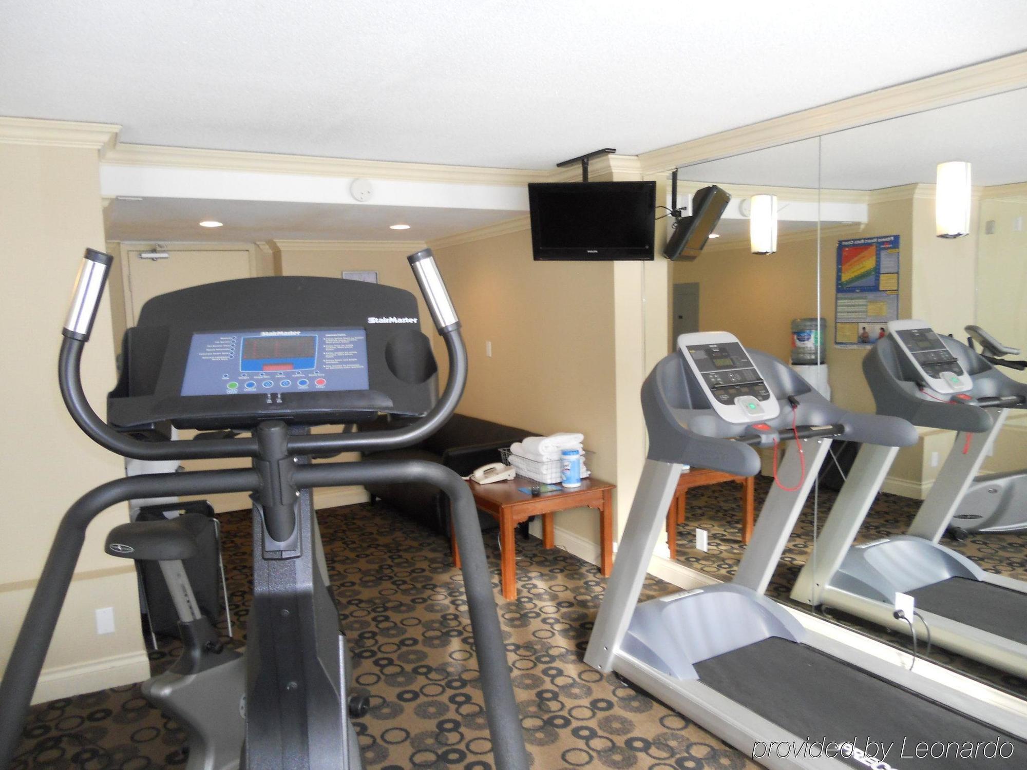 Park & By Radisson Hotel 3*