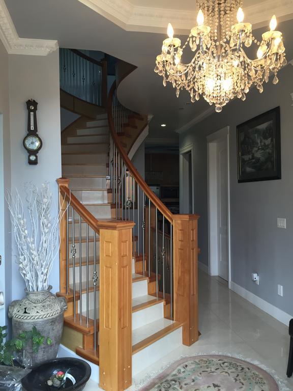 Bed & Breakfast White House 2*