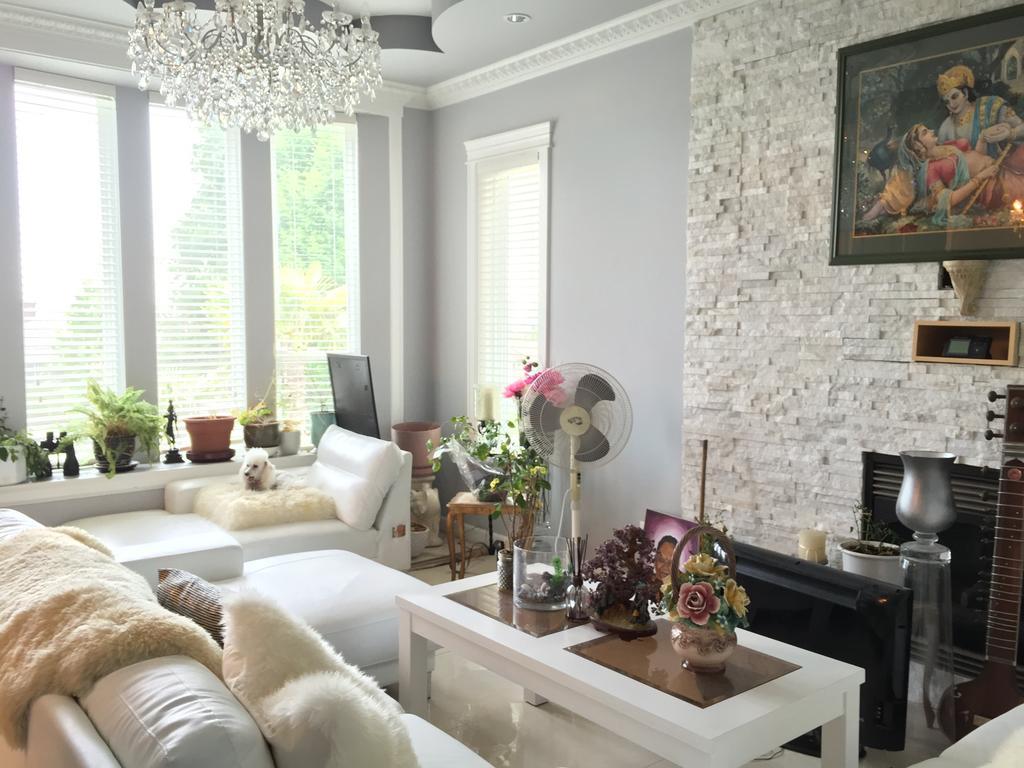 Bed & Breakfast White House 2*