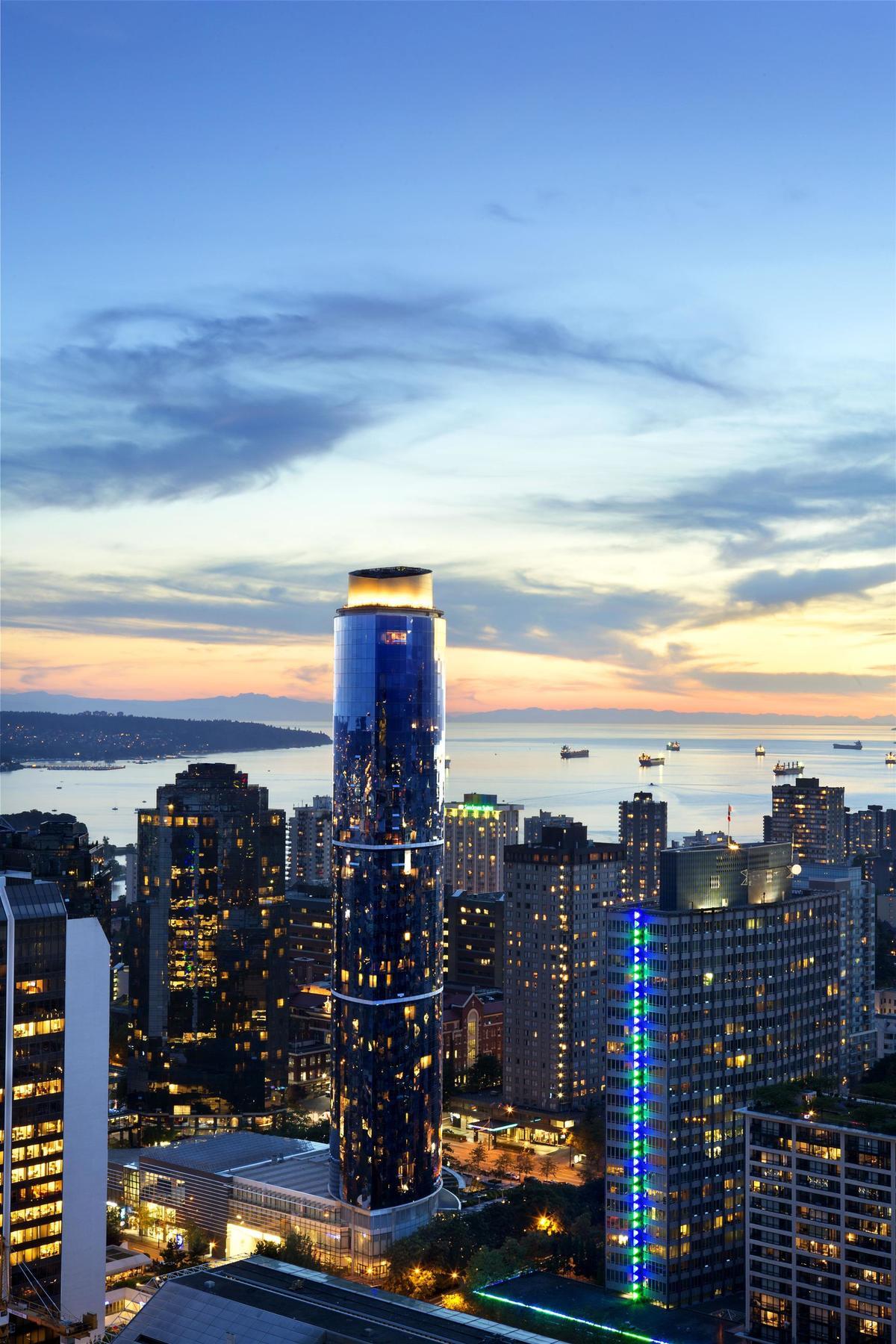 Sheraton Centre 4*