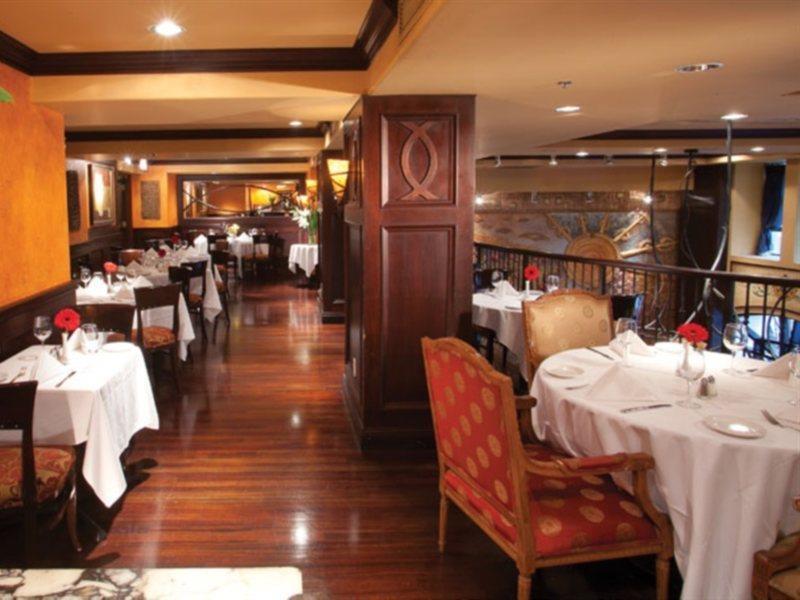 Hotel Le Soleil By Executive Vancouver