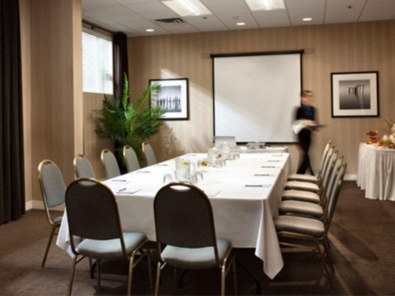 Hotel Western Airport 3*